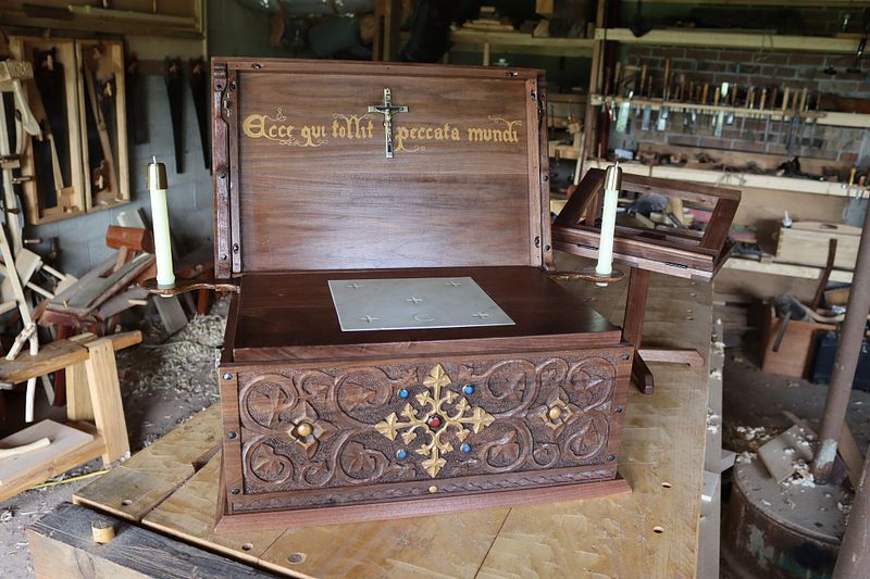 Gothic Portable Altar