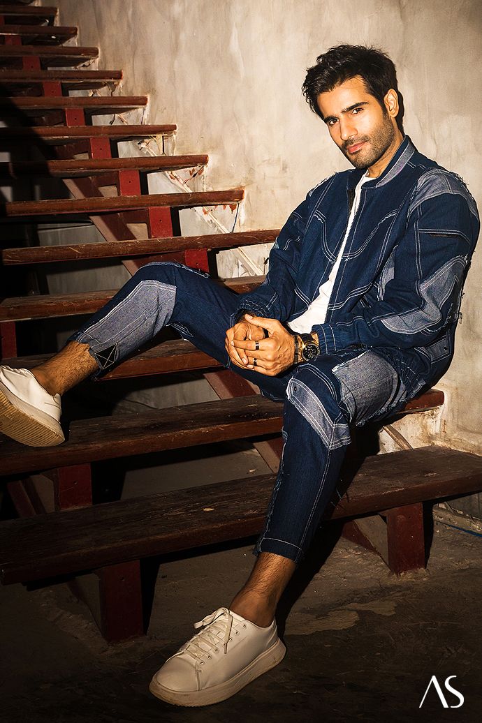 Celebrity photo shoot of Karan Tacker by photographer Akkil Suvarna