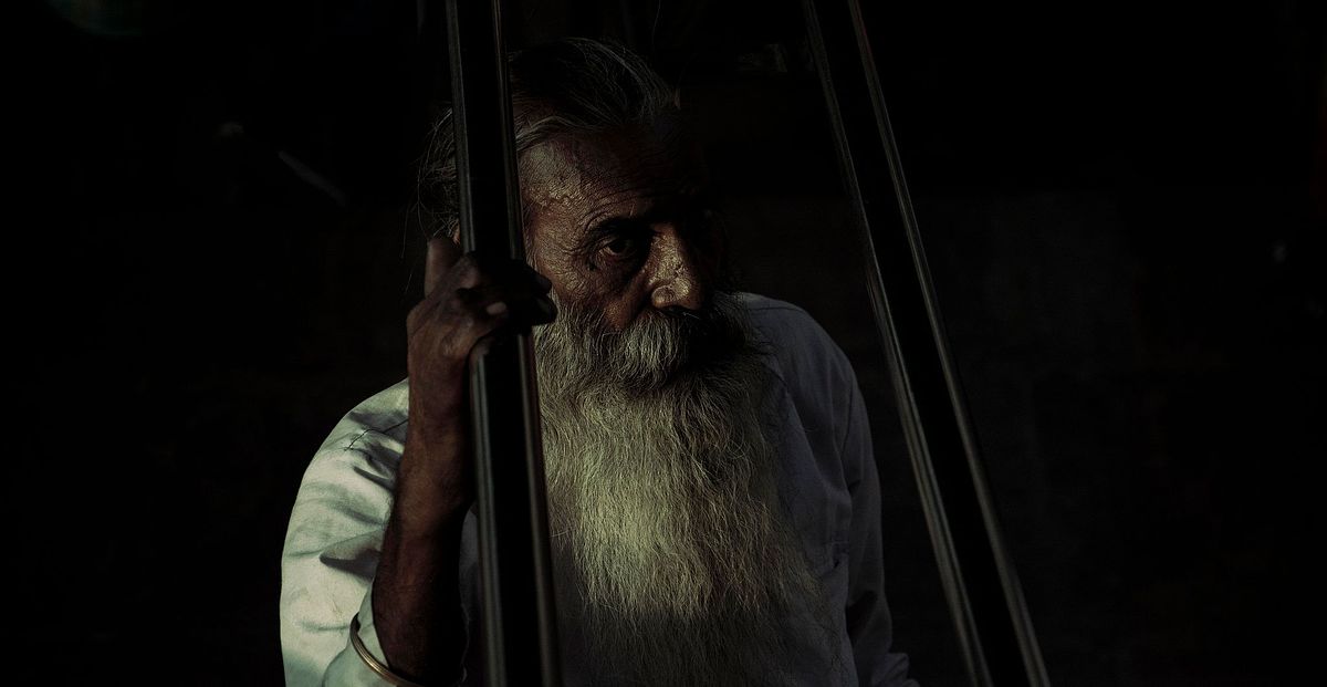 portrait, beard man, Oldman, waiting, low light shoot