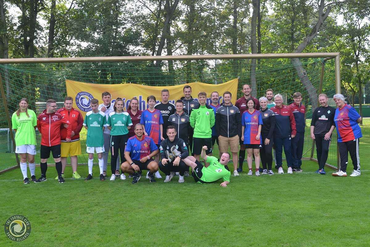 Trainingseinheit mit Förderklasse durch Inga und Jan