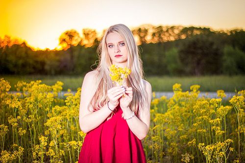Fashion-forward high school senior photography St. Charles Missouri
