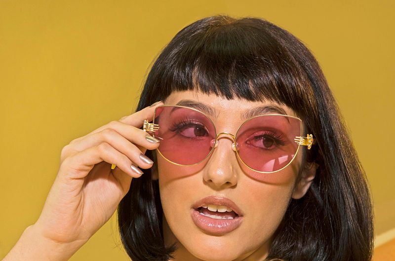 RISQUÉ – Campanha "Vamos brilhar hoje?"