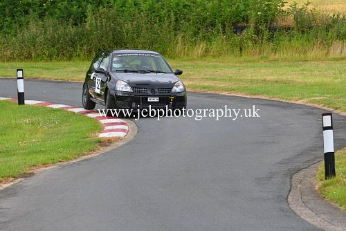 Renault Clio 182 driven by Tony Pickering