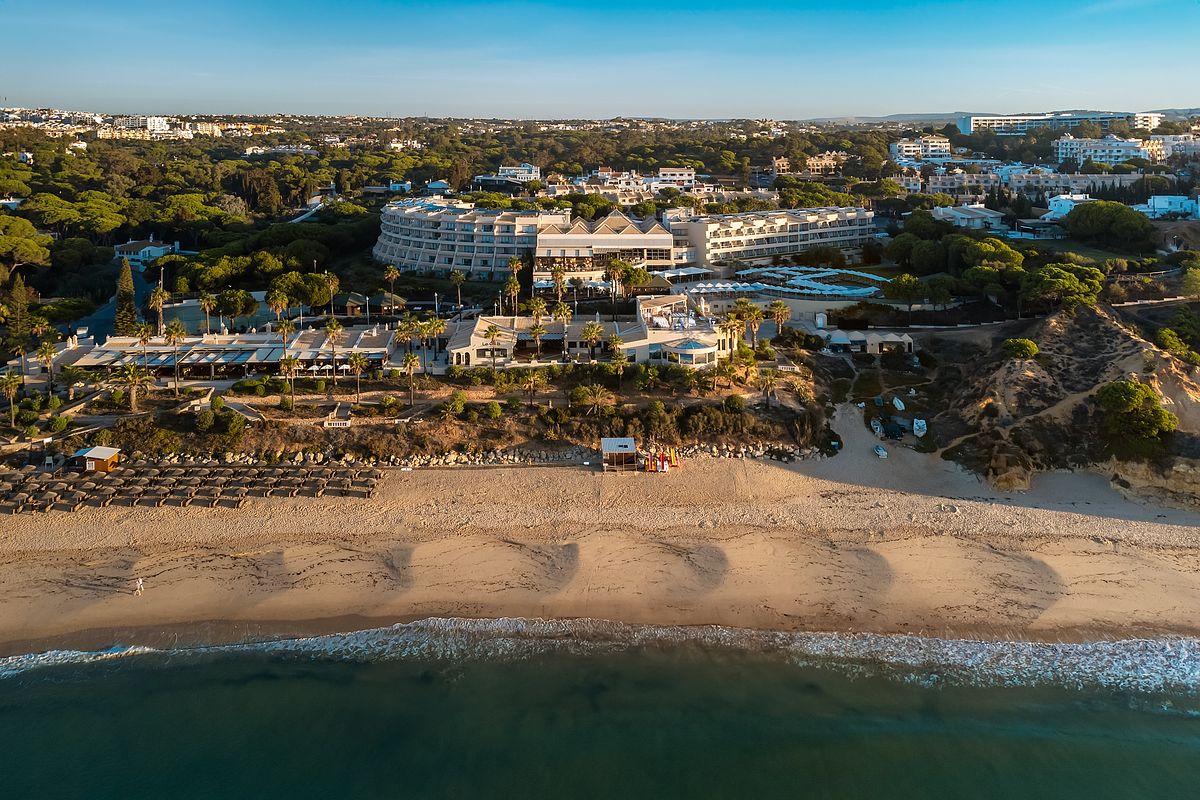 Fotografia de no Grande Real Santa Eulália Resort Hotel & Spa, ideal para marketing hoteleiro.