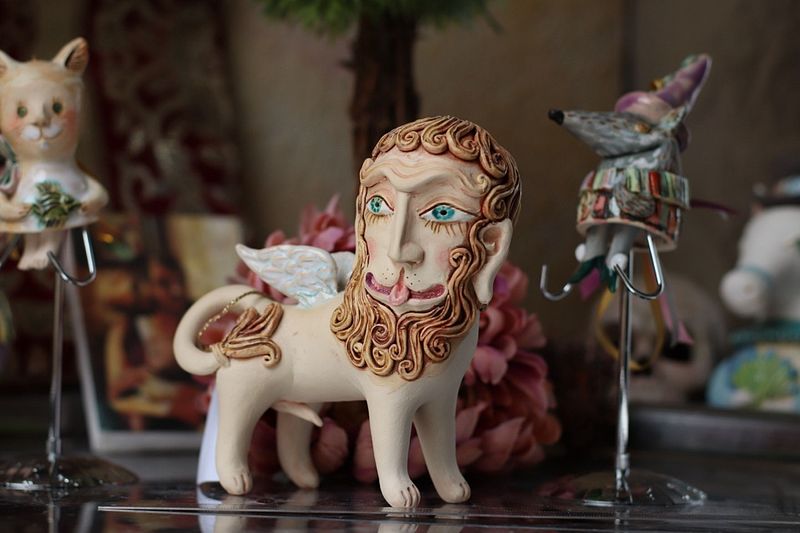 Guardian winged Lion