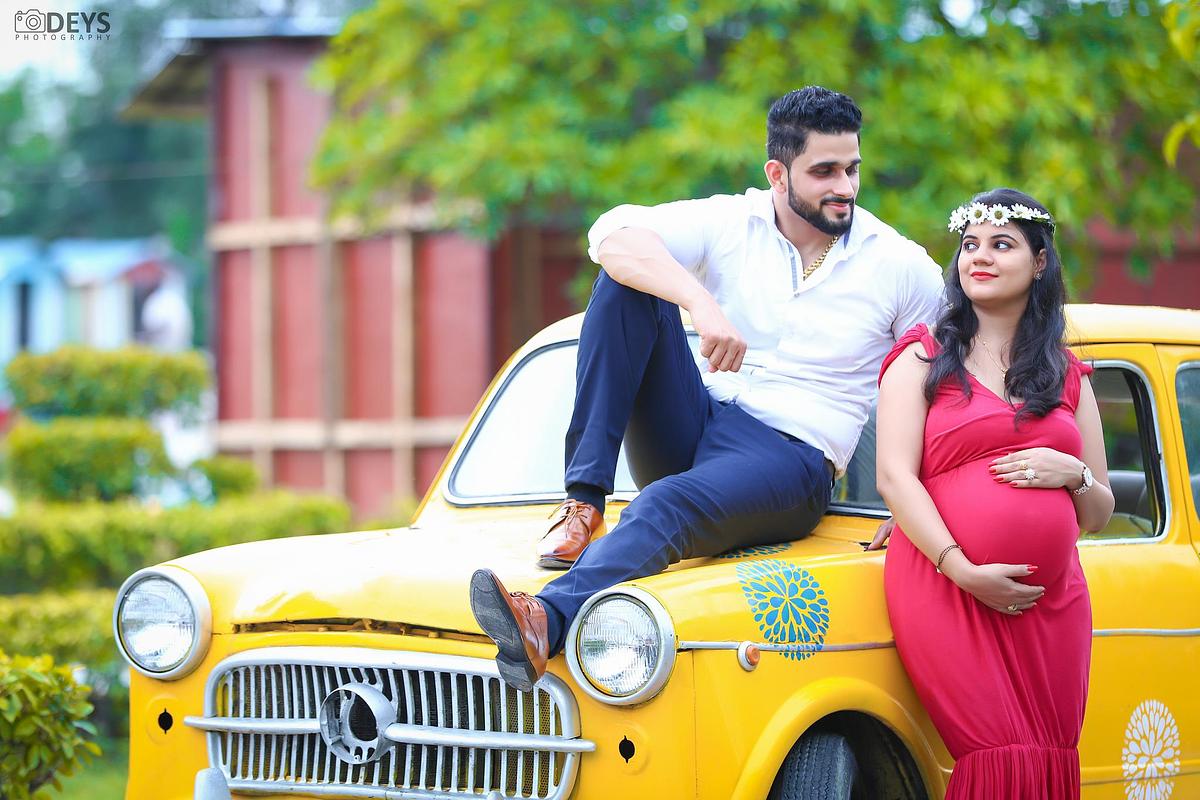 Pregnancy photoshoot with husband in theme studio in Sonipat