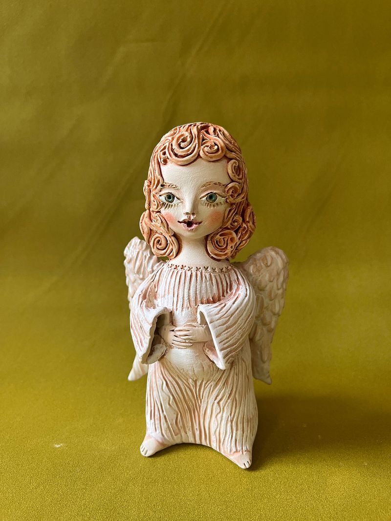 Singing Angel III. Tiny sculpture