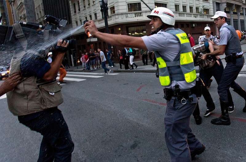 JUNHO 2013 - Fotojornalismo