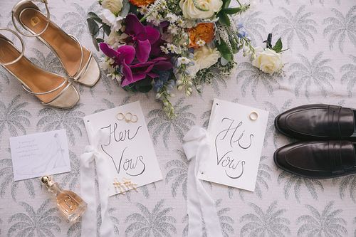 Bride & Groom get ready for the wedding day