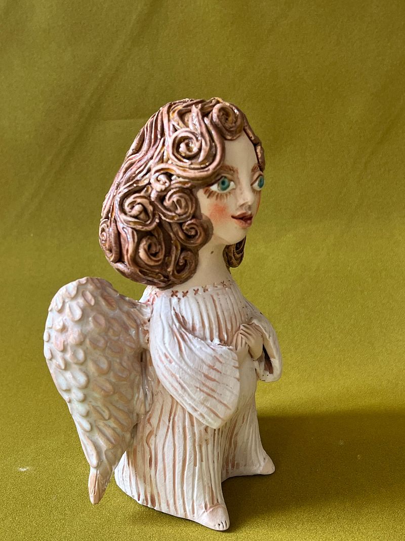 Singing Angel II. Tiny sculpture