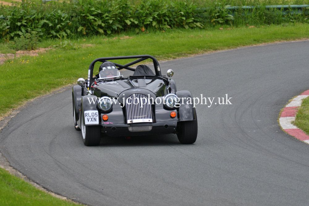 Morgan Roadster Lightweight driven by Tom Purves