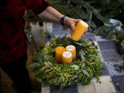 Adventskranzbinden