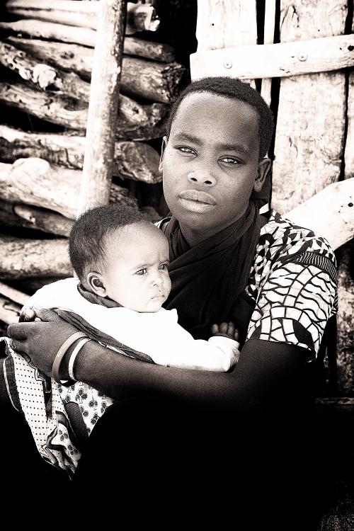 Portrait d'une femme et son enfant Massaï de Tanzanie