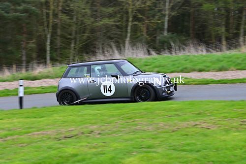 Mini Cooper S driven by Andrew Westerby