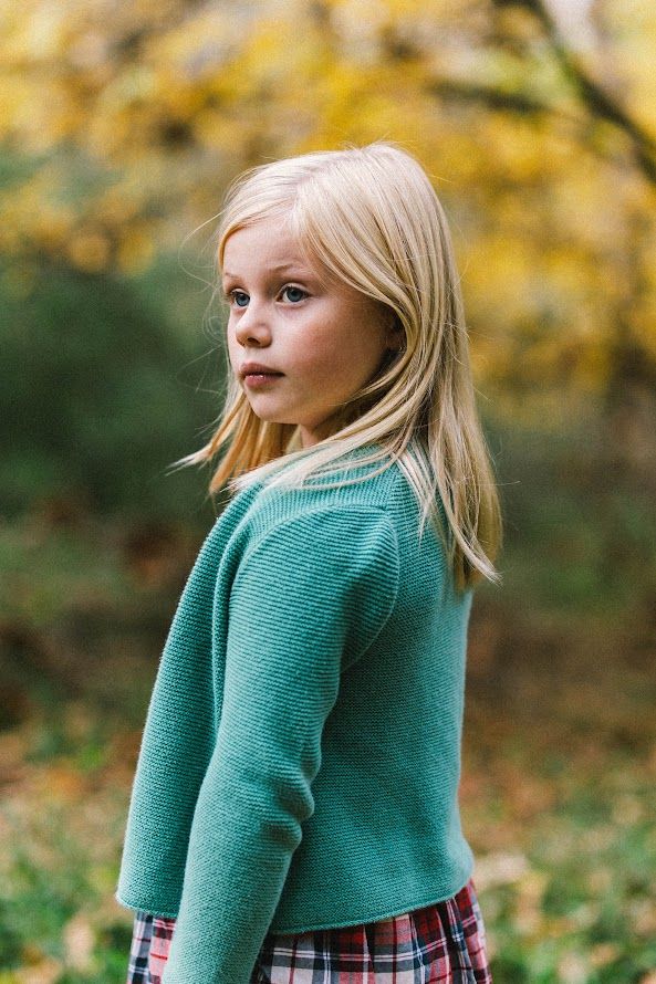 Capturing Fall Memories: A Guide to Choosing the Perfect Outfits for Your Family Photoshoot in Chapel Hill, NC