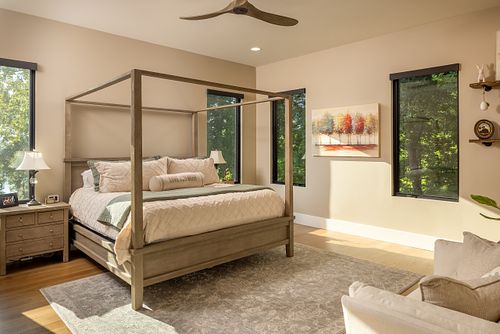 Primary bedroom, 4-post bed, Lake views