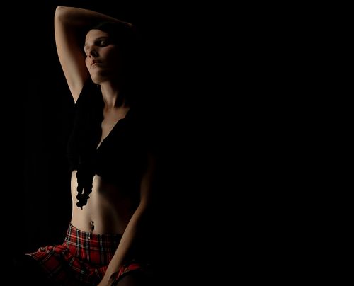 lowlight, sensual, frau studio portrait