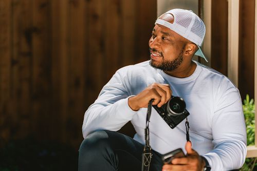 Hi there! I'm Chris Hagan, a photographer and video producer with extensive storytelling experience through photo and film.