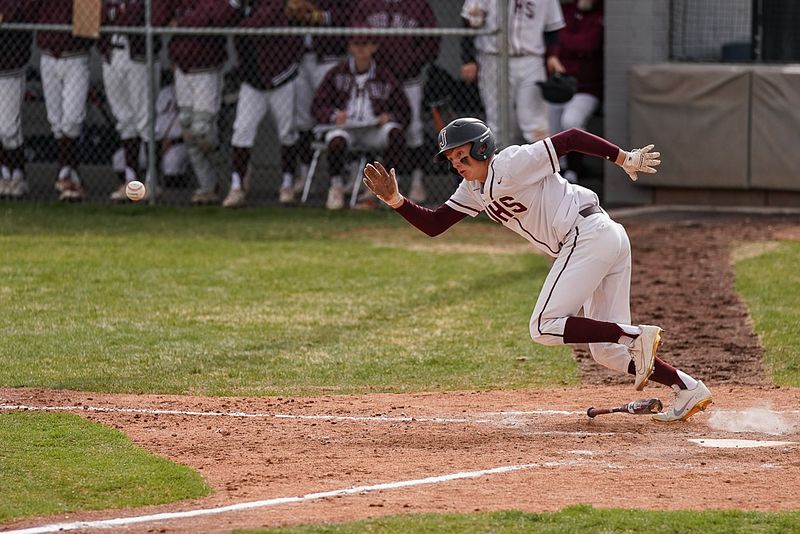 MOMS’ FAVE FIVE - SPRING BALLGAME OUTERWEAR