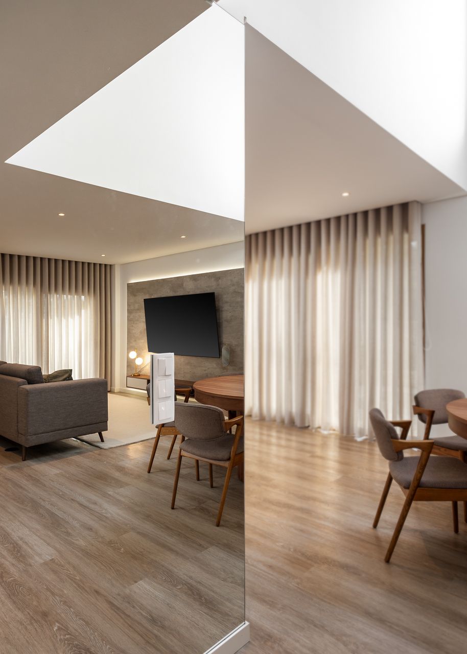fotografia de design de interiores em moradia na Charneca da Caparica, projeto Bevelli Home