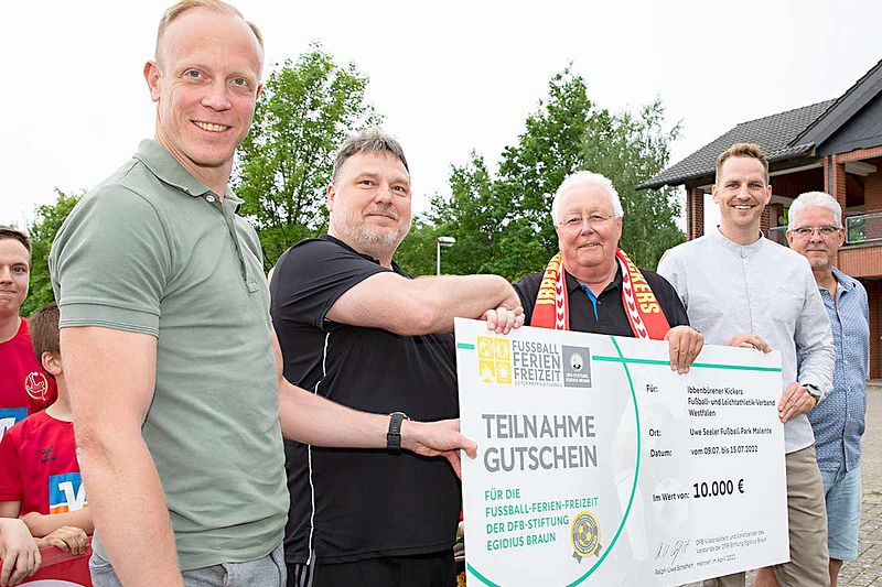 Auszeichnung zur Fußball-Ferien-Freizeiten 2022