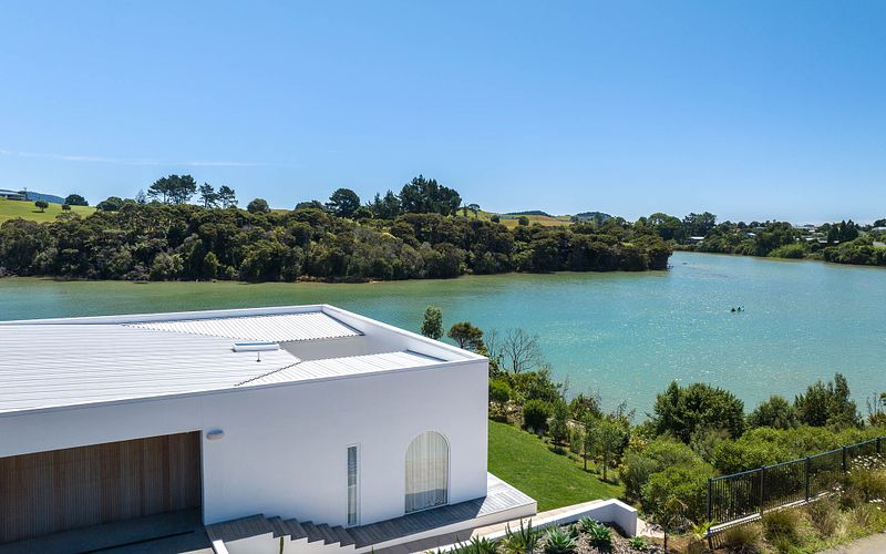 Mediterranean Architecture, Rangitahi Peninsula