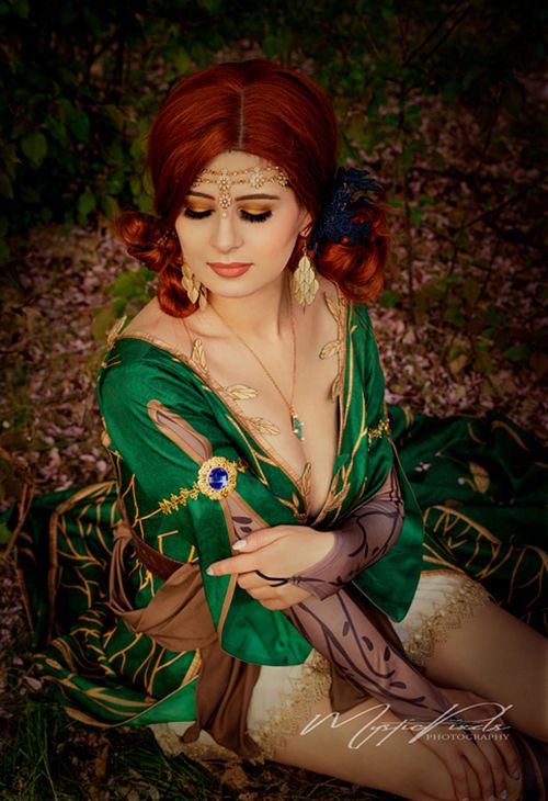 FANTASY REALMS