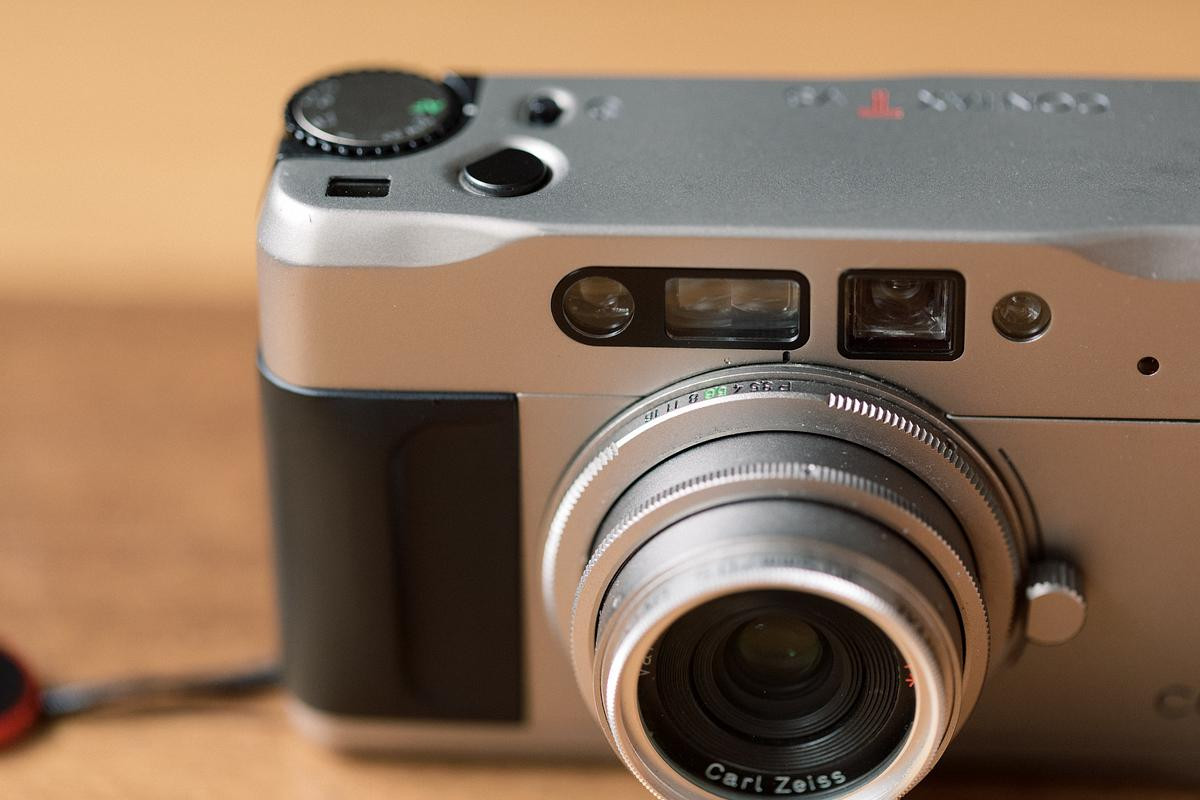 CONTAX　TVS Joining the 5 Megapixel Club with the Contax TVS Digital