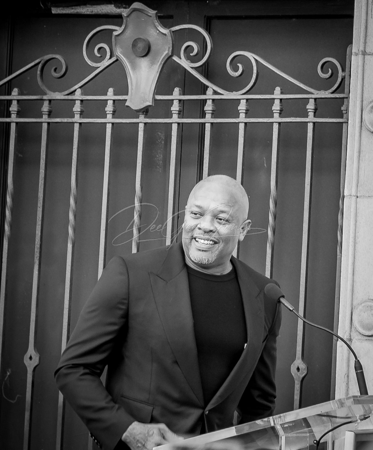 Dr. Dre , Jimmy Iovine